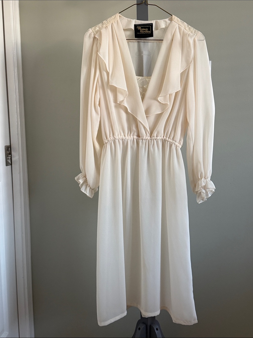 Vintage Made in Canada Marjorie Hamilton Ruffle V-Neck Long Sleeve Dress